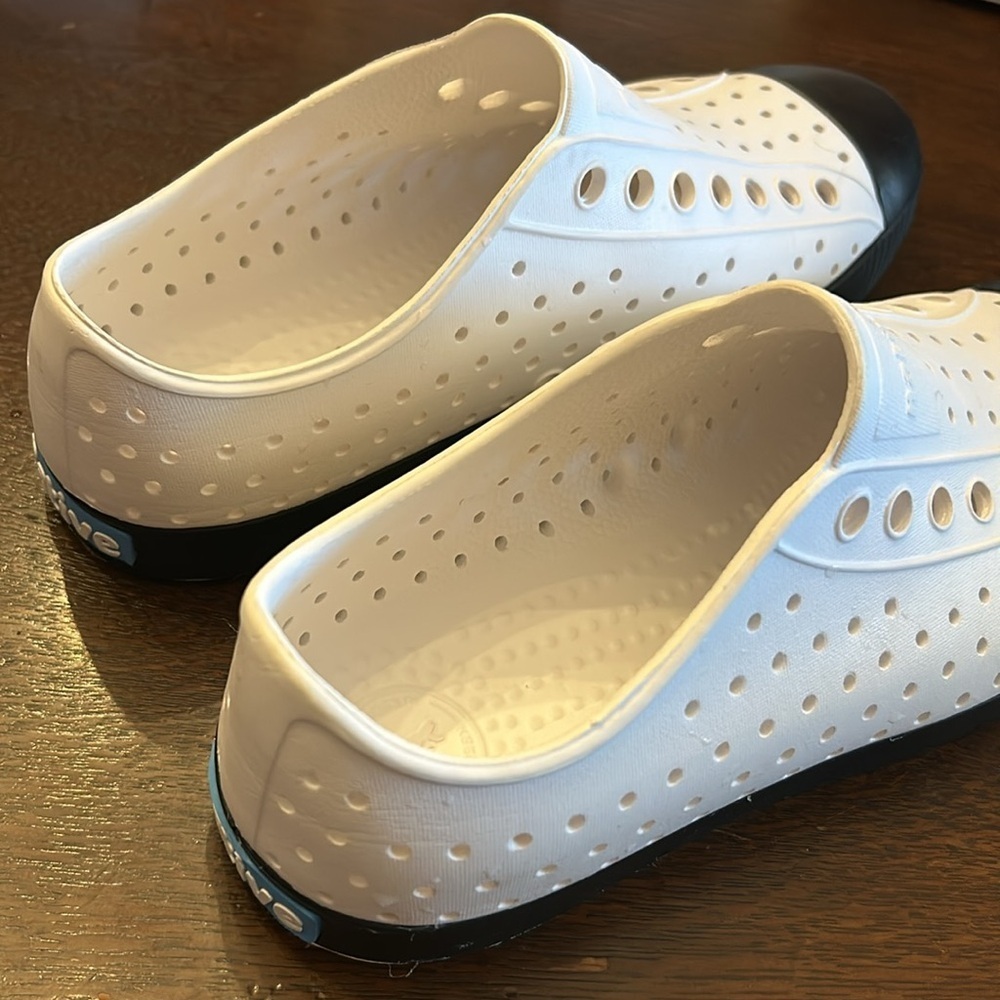 Native Jefferson Women's Size 9 - Picture 9 of 9